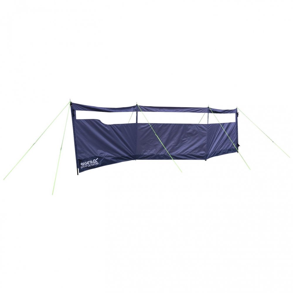 4 Pole Windbreak